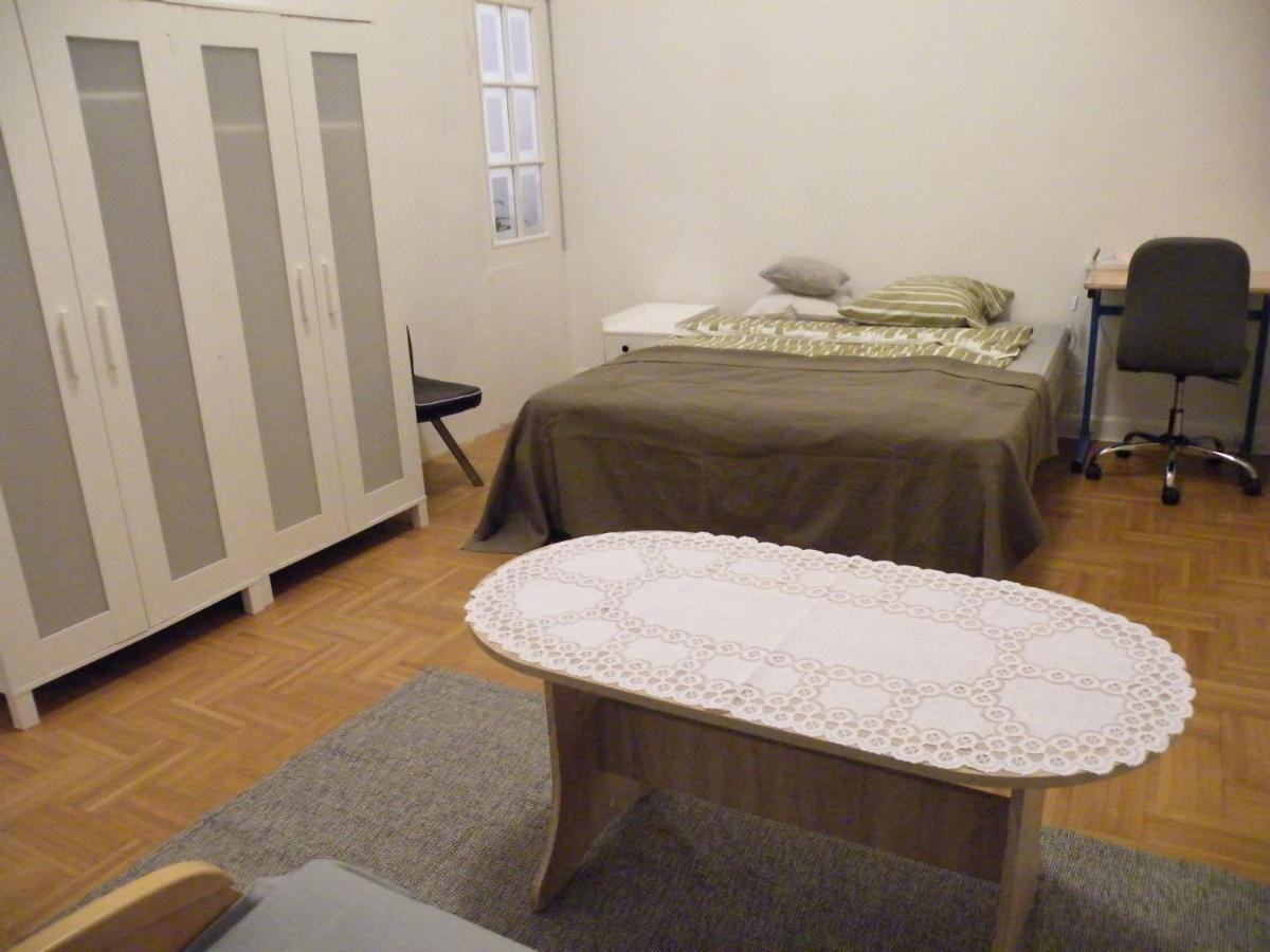 Appartement F3 -Plaisir Moins Cher - Jusqu'A 8Personnes Ле-Ме-сюр-Сен Экстерьер фото